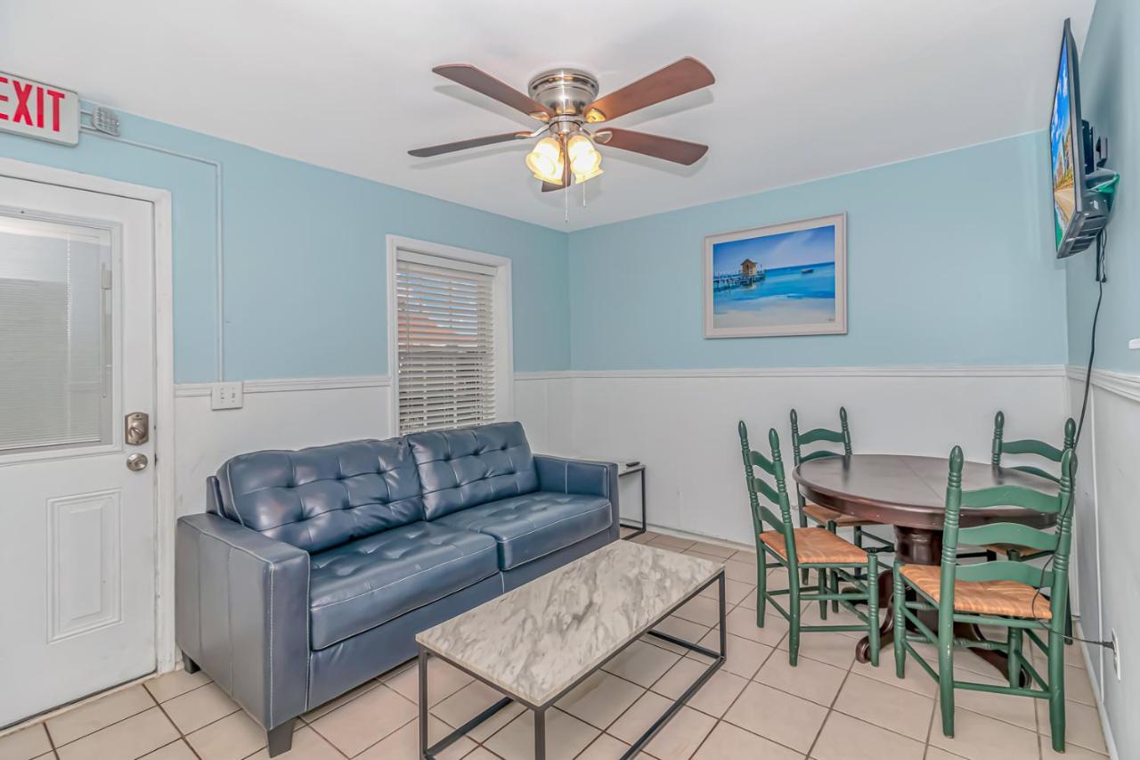 125 Atlantic Avenue Unit E - Pet Friendly! Walk To The Beach And Pier!1Br -1Ba - Sleeps 2-4 Guests! Мертл-Біч Екстер'єр фото