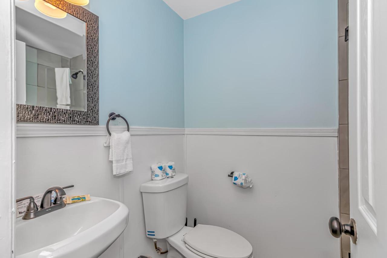125 Atlantic Avenue Unit E - Pet Friendly! Walk To The Beach And Pier!1Br -1Ba - Sleeps 2-4 Guests! Мертл-Біч Екстер'єр фото